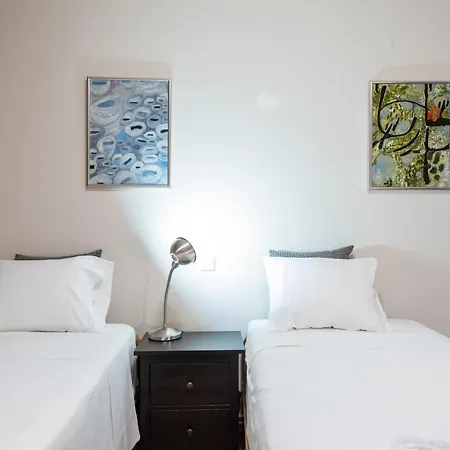 Moon Seafront 3-bedroom By Halu! Διαμέρισμα *